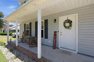 217 Marsh Hen Ct, Swansboro, NC 28584 - Photo 2