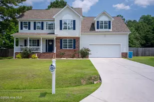 303 E Regent Ct, Jacksonville, NC 28546 - Photo 1
