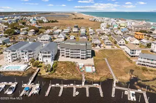 111 Florida Ave, Carolina Beach, NC 28428 - Photo 36