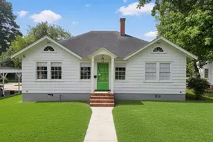 204 Jefferson St, Whiteville, NC 28472 - Photo 1