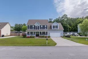 203 Honey Ct E, Jacksonville, NC 28540 - Photo 2