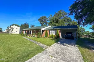 112 White Oak Blvd, Jacksonville, NC 28546 - Photo 1