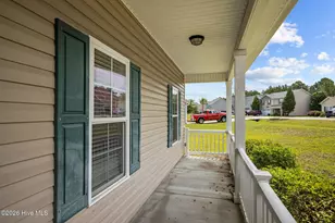 514 Aberdineshire Ct, Hubert, NC 28539 - Photo 2