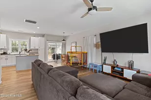 1106 S 4th St, Wilmington, NC 28401 - Photo 8