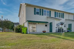 79 Crush Ct, Swansboro, NC 28584 - Photo 4