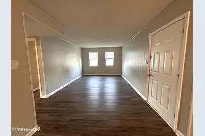 102 Ravenwood Drive #D, Jacksonville, NC 28546 - Photo 2