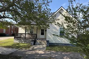 204 E Oak St, Goldsboro, NC 27530 - Photo 1