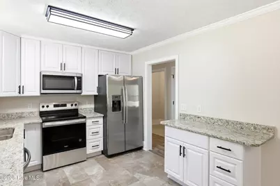 87 S High Point Road, Southport, NC 28461 - Photo 10