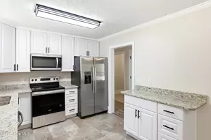 87 S High Point Rd, Southport, NC 28461 - Photo 10