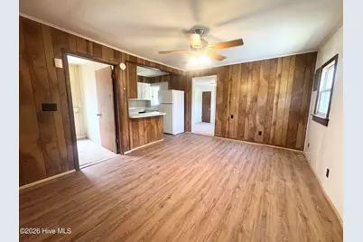501 E Broad Street #B, Elizabeth City, NC 27909 - Photo 2
