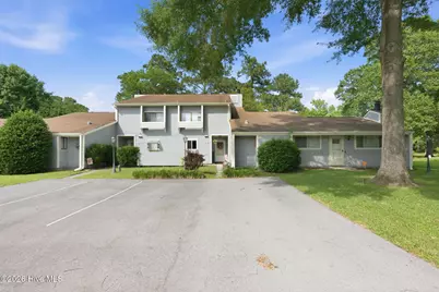 144 Quarterdeck Townhouses, New Bern, NC 28562 - Photo 2