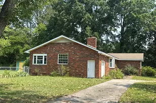 309 Pecan Ln, Laurinburg, NC 28352 - Photo 2