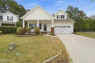 104 Lightwater Ct, Aberdeen, NC 28315 - Photo 2