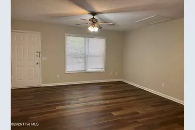 805 N Sycamore Street, Aberdeen, NC 28315 - Photo 2