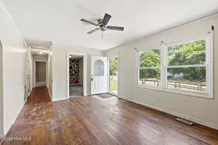 101 Fairwood Ln, Greenville, NC 27834 - Photo 4