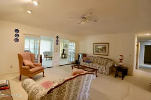 33 Shadow Ln, Whispering Pines, NC 28327 - Photo 4