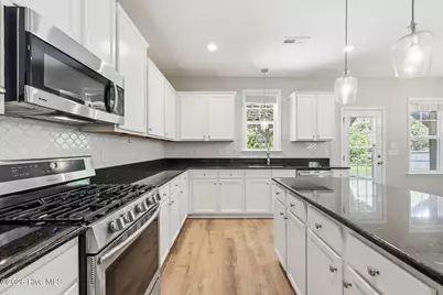 904 Stagecoach Drive, Jacksonville, NC 28546 - Photo 14