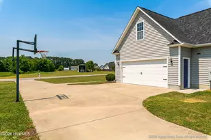 1227 Grayleigh Dr, Ayden, NC 28513 - Photo 6