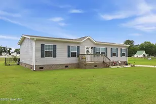203 Magnolia Dr, Stella, NC 28582 - Photo 40