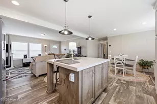 203 Magnolia Dr, Stella, NC 28582 - Photo 2