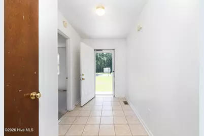 2013 Ridge Road, New Bern, NC 28560 - Photo 8