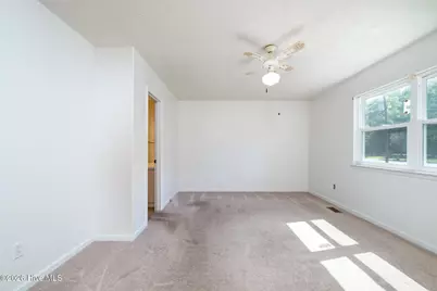 2013 Ridge Road, New Bern, NC 28560 - Photo 4