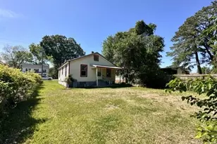 703 N Charlotte St, Washington, NC 27889 - Photo 8