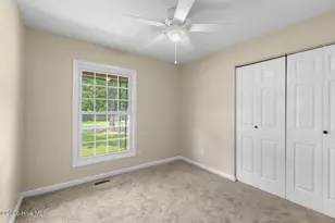 302 Cardinal Rd, Jacksonville, NC 28546 - Photo 16