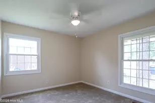 302 Cardinal Rd, Jacksonville, NC 28546 - Photo 14