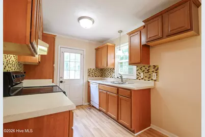 302 Cardinal Road, Jacksonville, NC 28546 - Photo 10