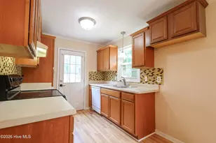302 Cardinal Rd, Jacksonville, NC 28546 - Photo 10