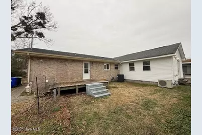2008 Thompson Drive, Newport, NC 28570 - Photo 16