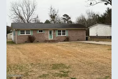 2008 Thompson Drive, Newport, NC 28570 - Photo 1
