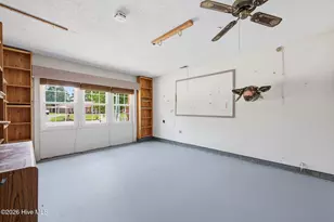 913 Colony Dr, New Bern, NC 28562 - Photo 20