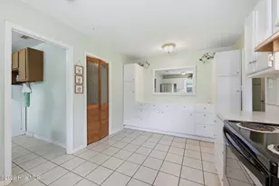 913 Colony Dr, New Bern, NC 28562 - Photo 16