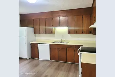 607 Longleaf Road #B, Aberdeen, NC 28315 - Photo 6