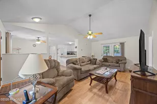 105 Lunington Ml Cir, Burgaw, NC 28425 - Photo 6