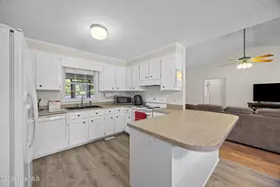 105 Lunington Ml Cir, Burgaw, NC 28425 - Photo 12