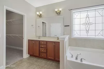 159 River Winding Road, Jacksonville, NC 28540 - Photo 8