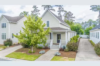 420 Manning Square, Southern Pines, NC 28387 - Photo 1