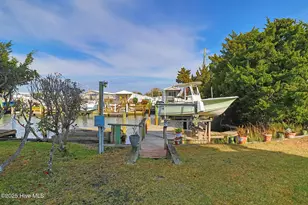 301 Old Causeway Rd, Atlantic Beach, NC 28512 - Photo 8