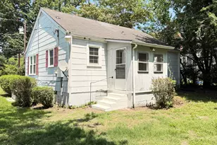 308 E Main St, Mount Olive, NC 28365 - Photo 10