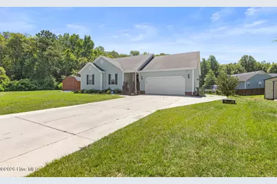 402 Kant Place, Jacksonville, NC 28540 - Photo 2