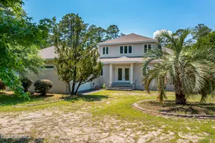 301 Sandy Point Dr, Beaufort, NC 28516 - Photo 2