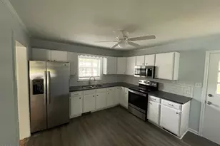 1612 Longwood Dr, Greenville, NC 27858 - Photo 2