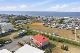 133 SE 48th St, Oak Island, NC 28465 - Photo 12