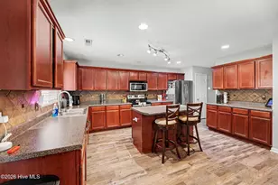 237 Georgetowne Dr, Clayton, NC 27520 - Photo 10