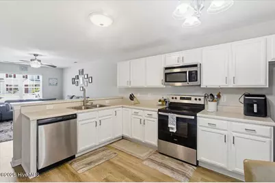 8006 Banister Loop, Jacksonville, NC 28546 - Photo 10