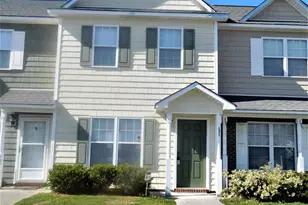 609 Streamwood Dr, Jacksonville, NC 28546 - Photo 1