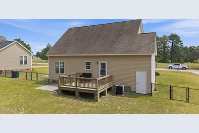 912 E Birchwood Drive, Nashville, NC 27856 - Photo 6